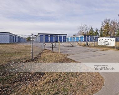 Storage Units for Rent available at 3000 Fosterburg Road, Alton, IL 62002