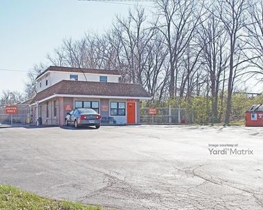 Storage Units for Rent available at 12120 Dorsett Road, Maryland Heights, MO 63043