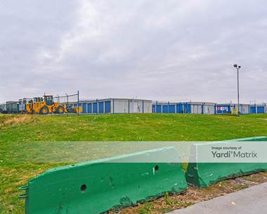 Storage Units for Rent available at 6959 L Street, Omaha, NE 68117