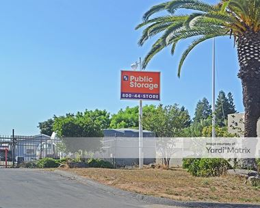 Storage Units for Rent available at 5045 North Gates Avenue, Fresno, CA 93722