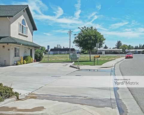 Source URL: https://cdnsc.rentcafe.com/dmslivecafe/3/1073102/1073102-1-2.jpg?width=-1&height=385&quality=80