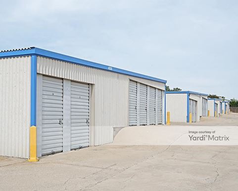 Source URL: https://cdnsc.rentcafe.com/dmslivecafe/3/1073104/1073104-1-5.jpg?width=-1&height=385&quality=80