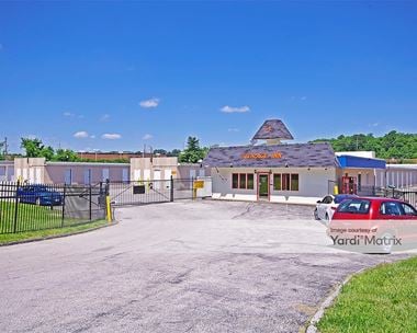 Storage Units for Rent available at 14086 Manchester Road, Ballwin, MO 63011