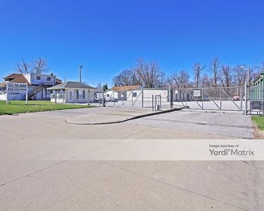 Storage Units for Rent available at 2215 Vandalia Street, Collinsville, IL 62234