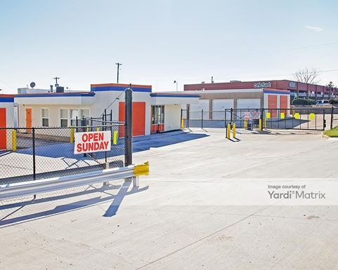 Source URL: https://cdnsc.rentcafe.com/dmslivecafe/3/1073147/1073147-1-2.jpg?width=-1&height=385&quality=80