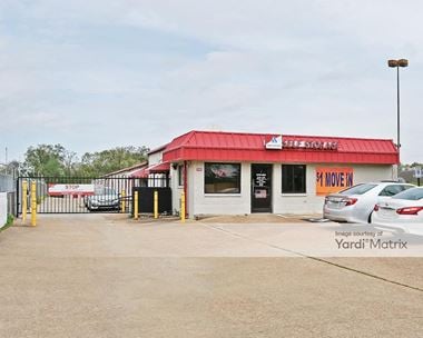 Storage Units for Rent available at 6390 Winchester Road, Memphis, TN 38115