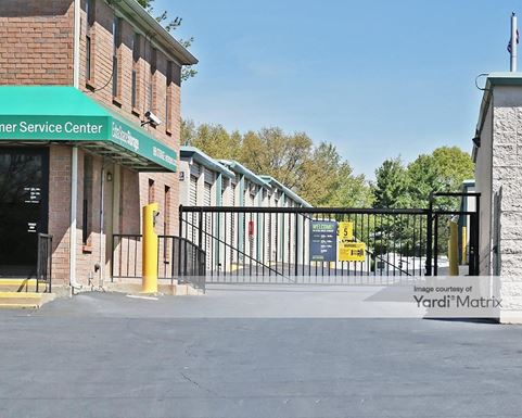 Source URL: https://cdnsc.rentcafe.com/dmslivecafe/3/1073217/1073217-1-2.jpg?width=-1&height=385&quality=80