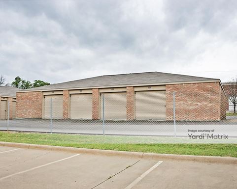 Source URL: https://cdnsc.rentcafe.com/dmslivecafe/3/1073221/1073221-1-4.jpg?width=-1&height=385&quality=80