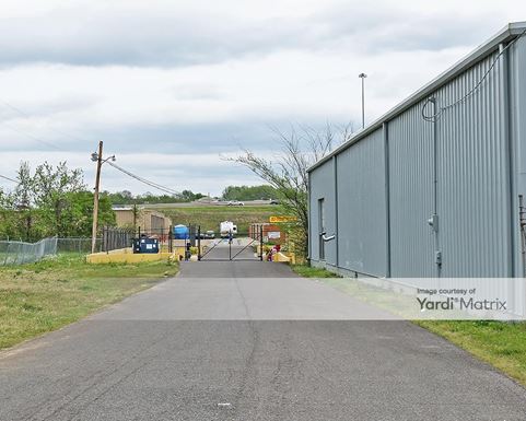 Source URL: https://cdnsc.rentcafe.com/dmslivecafe/3/1073248/1073248-1-5.jpg?width=-1&height=385&quality=80