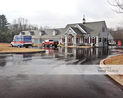 Source URL: https://cdnsc.rentcafe.com/dmslivecafe/3/1073272/1073272-1-2.jpg?width=-1&height=385&quality=80