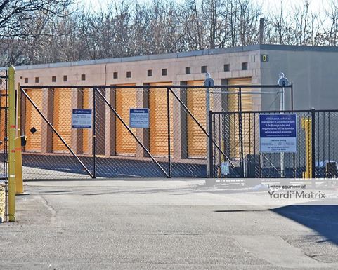 Source URL: https://cdnsc.rentcafe.com/dmslivecafe/3/1073277/1073277-1-3.jpg?width=-1&height=385&quality=80