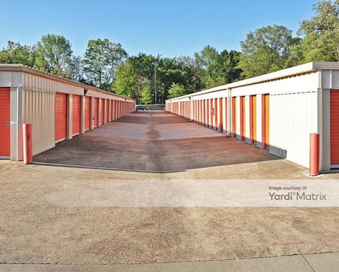 Source URL: https://cdnsc.rentcafe.com/dmslivecafe/3/1073283/1073283-1-3.jpg?width=-1&height=385&quality=80