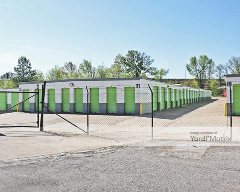 Source URL: https://cdnsc.rentcafe.com/dmslivecafe/3/1073292/1073292-1-5.jpg?width=-1&height=385&quality=80