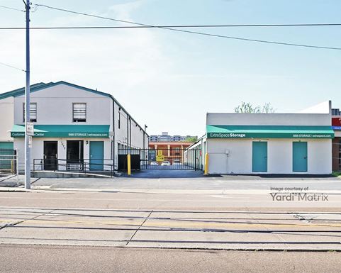 Source URL: https://cdnsc.rentcafe.com/dmslivecafe/3/1073295/1073295-1-5.jpg?width=-1&height=385&quality=80