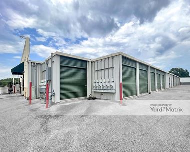 Storage Units for Rent available at 7279 Winchester Road, Memphis, TN 38125