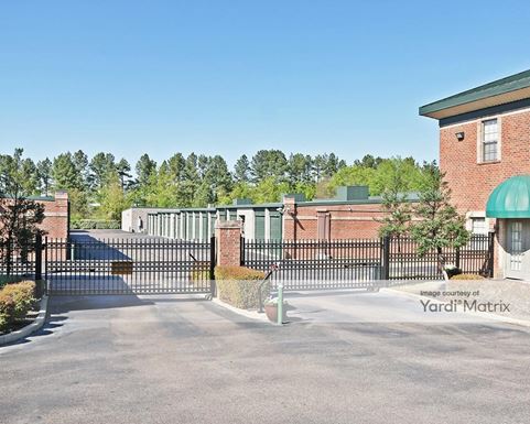 Source URL: https://cdnsc.rentcafe.com/dmslivecafe/3/1073302/1073302-1-2.jpg?width=-1&height=385&quality=80