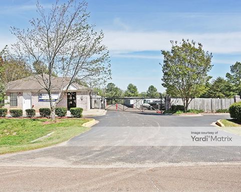 Source URL: https://cdnsc.rentcafe.com/dmslivecafe/3/1073303/1073303-1-4.jpg?width=-1&height=385&quality=80