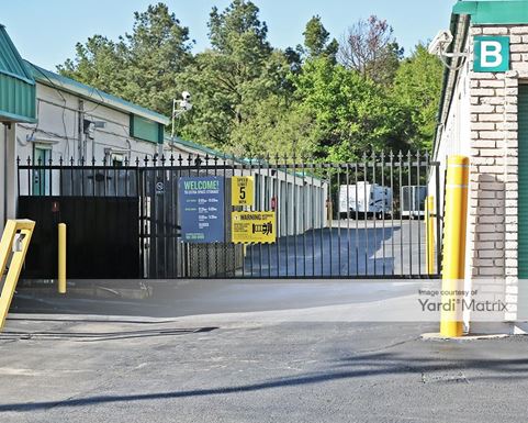 Source URL: https://cdnsc.rentcafe.com/dmslivecafe/3/1073308/1073308-1-2.jpg?width=-1&height=385&quality=80