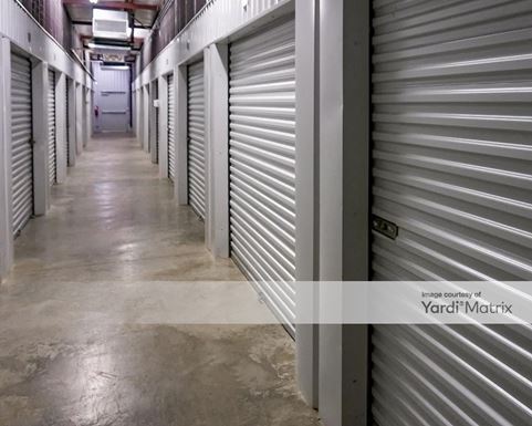 Source URL: https://cdnsc.rentcafe.com/dmslivecafe/3/1073313/1073313-1-6.jpg?width=-1&height=385&quality=80