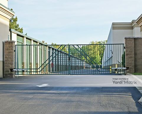 Source URL: https://cdnsc.rentcafe.com/dmslivecafe/3/1073317/1073317-1-4.jpg?width=-1&height=385&quality=80