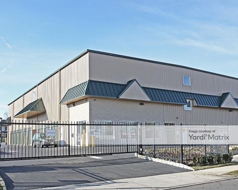 Source URL: https://cdnsc.rentcafe.com/dmslivecafe/3/1073350/1073350-1-3.jpg?width=-1&height=385&quality=80