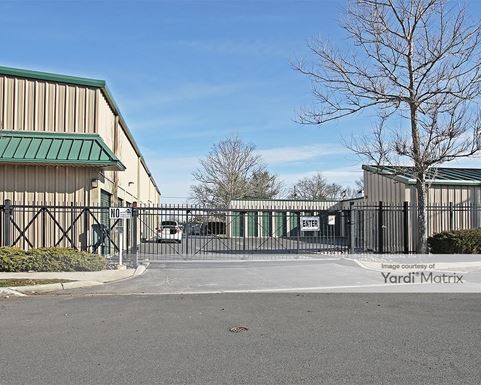 Source URL: https://cdnsc.rentcafe.com/dmslivecafe/3/1073350/1073350-1-4.jpg?width=-1&height=385&quality=80