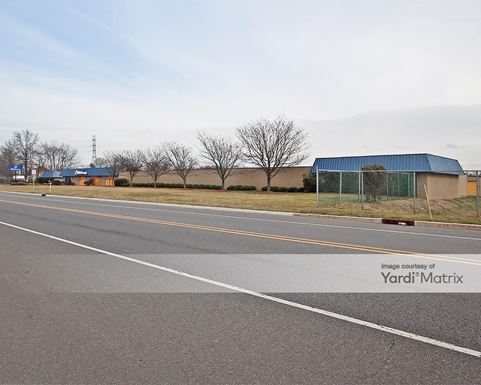 Source URL: https://cdnsc.rentcafe.com/dmslivecafe/3/1073352/1073352-1-4.jpg?width=-1&height=385&quality=80