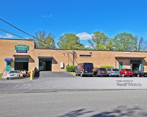 Source URL: https://cdnsc.rentcafe.com/dmslivecafe/3/1073353/1073353-1-2.jpg?width=-1&height=385&quality=80