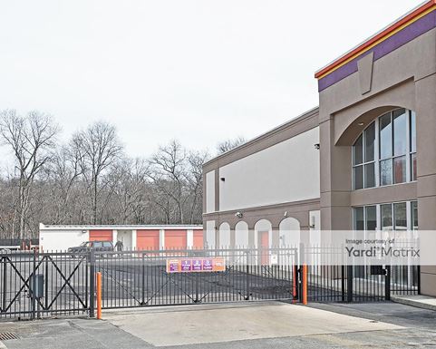 Source URL: https://cdnsc.rentcafe.com/dmslivecafe/3/1073354/1073354-1-4.jpg?width=-1&height=385&quality=80