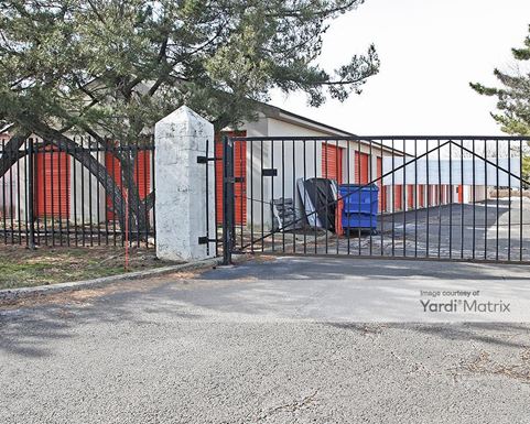 Source URL: https://cdnsc.rentcafe.com/dmslivecafe/3/1073357/1073357-1-4.jpg?width=-1&height=385&quality=80