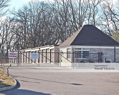 Source URL: https://cdnsc.rentcafe.com/dmslivecafe/3/1073363/1073363-1-2.jpg?width=-1&height=385&quality=80