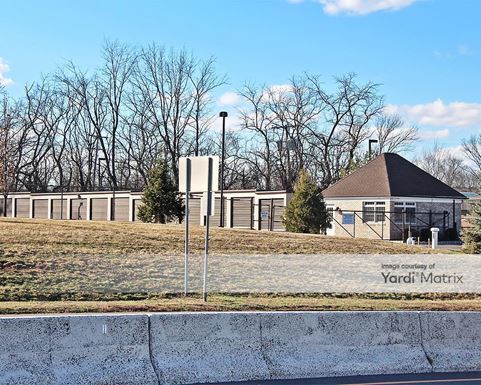 Source URL: https://cdnsc.rentcafe.com/dmslivecafe/3/1073363/1073363-1-4.jpg?width=-1&height=385&quality=80