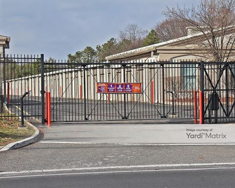 Source URL: https://cdnsc.rentcafe.com/dmslivecafe/3/1073373/1073373-1-4.jpg?width=-1&height=385&quality=80