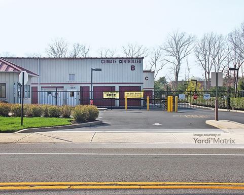 Source URL: https://cdnsc.rentcafe.com/dmslivecafe/3/1073379/1073379-1-3.jpg?width=-1&height=385&quality=80