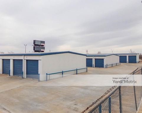 Source URL: https://cdnsc.rentcafe.com/dmslivecafe/3/1073394/1073394-1-5.jpg?width=-1&height=385&quality=80