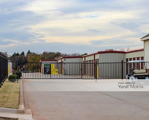 Source URL: https://cdnsc.rentcafe.com/dmslivecafe/3/1073400/1073400-1-6.jpg?width=-1&height=385&quality=80