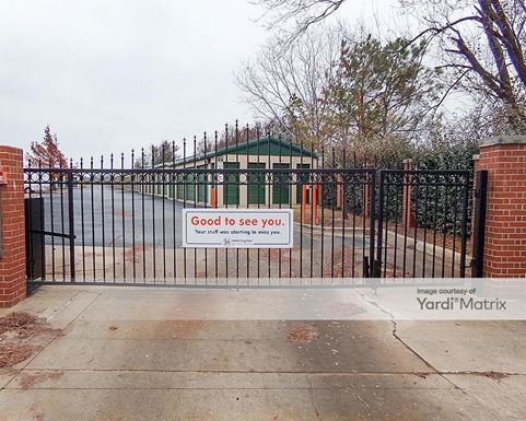 Source URL: https://cdnsc.rentcafe.com/dmslivecafe/3/1073405/1073405-1-2.jpg?width=-1&height=385&quality=80