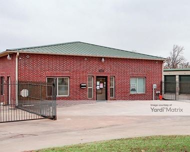 Storage Units for Rent available at 9208 NE 10th Street, Midwest City, OK 73130