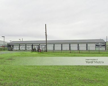 Storage Units for Rent available at 2811 South Hwy 81 Srv Road, El Reno, OK 73036