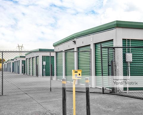 Source URL: https://cdnsc.rentcafe.com/dmslivecafe/3/1073425/1073425-1-5.jpg?width=-1&height=385&quality=80