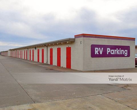 Source URL: https://cdnsc.rentcafe.com/dmslivecafe/3/1073441/1073441-1-2.jpg?width=-1&height=385&quality=80