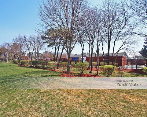 Source URL: https://cdnsc.rentcafe.com/dmslivecafe/3/1073454/1073454-1-5.jpg?width=-1&height=385&quality=80