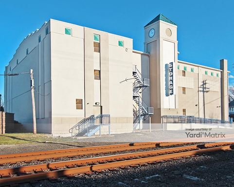 Source URL: https://cdnsc.rentcafe.com/dmslivecafe/3/1073455/1073455-1-2.jpg?width=-1&height=385&quality=80