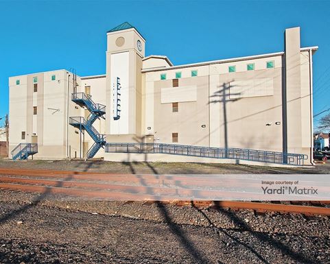 Source URL: https://cdnsc.rentcafe.com/dmslivecafe/3/1073455/1073455-1-3.jpg?width=-1&height=385&quality=80