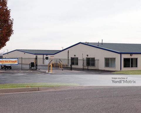 Source URL: https://cdnsc.rentcafe.com/dmslivecafe/3/1073465/1073465-1-3.jpg?width=-1&height=385&quality=80