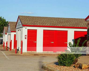 Storage Units for Rent available at 1290 North Mustang Road, Mustang, OK 73064