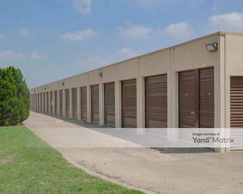 Source URL: https://cdnsc.rentcafe.com/dmslivecafe/3/1073484/1073484-1-4.jpg?width=-1&height=385&quality=80