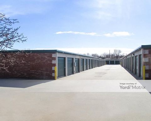 Source URL: https://cdnsc.rentcafe.com/dmslivecafe/3/1073493/1073493-1-3.jpg?width=-1&height=385&quality=80