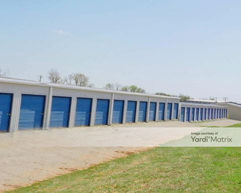 Source URL: https://cdnsc.rentcafe.com/dmslivecafe/3/1073496/1073496-1-2.jpg?width=-1&height=385&quality=80