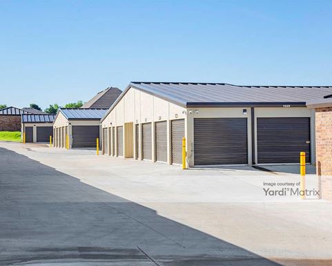 Source URL: https://cdnsc.rentcafe.com/dmslivecafe/3/1073499/1073499-1-2.jpg?width=-1&height=385&quality=80